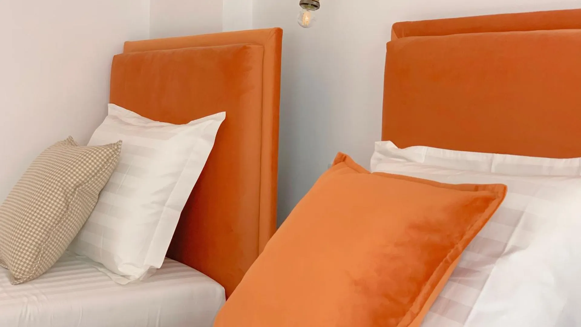 Colorful By The Sea 2 - Durres Apartment